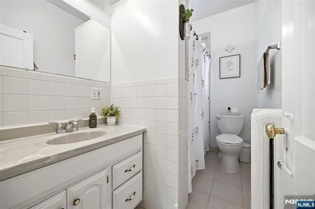 230 Union Avenue, Clifton, NJ 07011