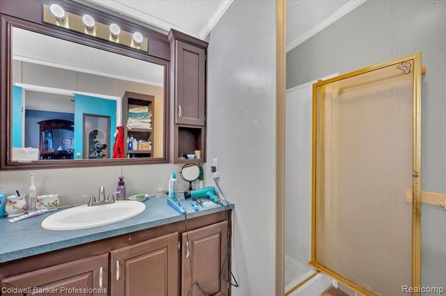 339 Decoy Lane, Lapeer, MI 48446