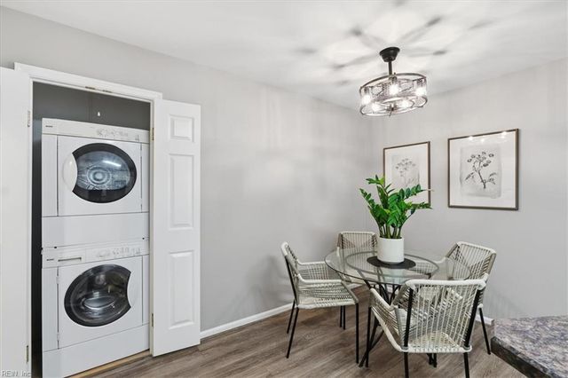 255 College Cross Apt 86, Norfolk, VA 23510