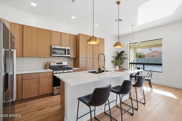 5341 W CHICAGO Street, Chandler, AZ 85226