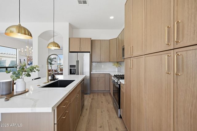 5341 W CHICAGO Street, Chandler, AZ 85226