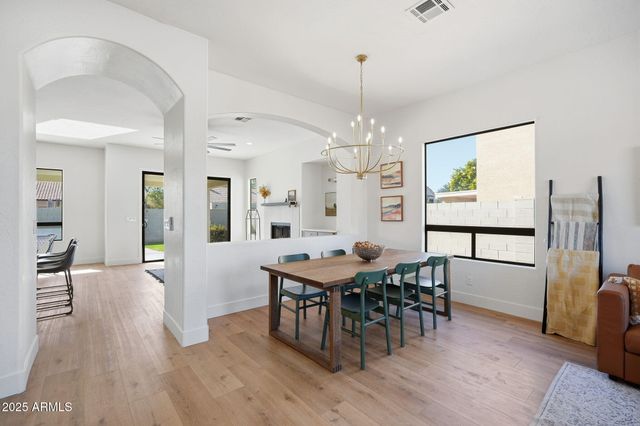 5341 W CHICAGO Street, Chandler, AZ 85226