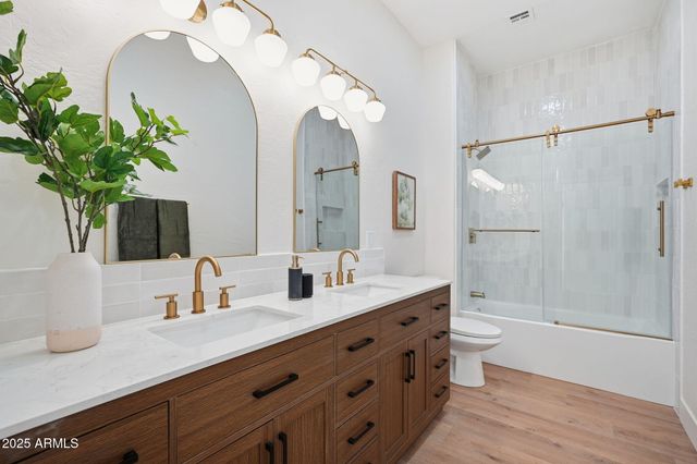 5341 W CHICAGO Street, Chandler, AZ 85226