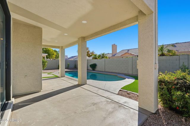 5341 W CHICAGO Street, Chandler, AZ 85226