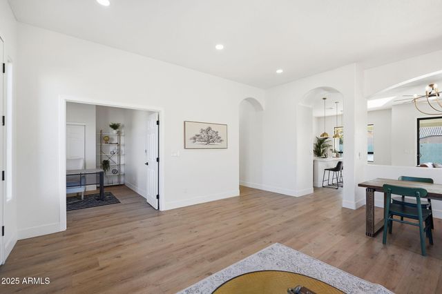 5341 W CHICAGO Street, Chandler, AZ 85226