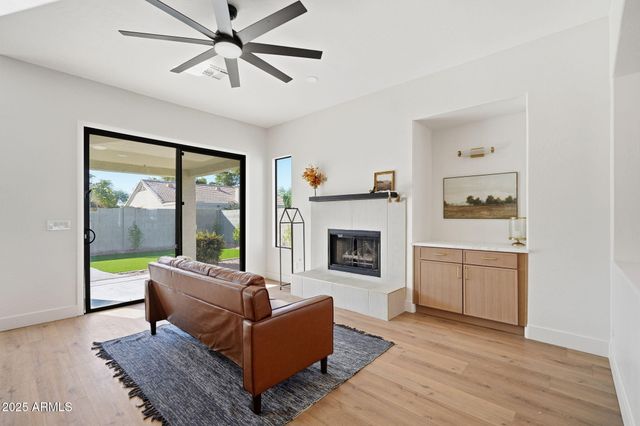 5341 W CHICAGO Street, Chandler, AZ 85226