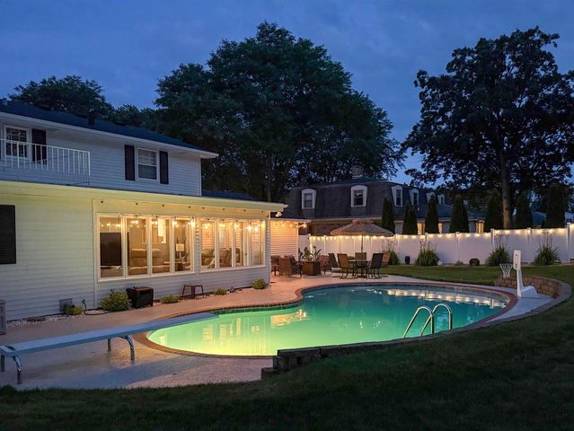 3256 BITTERS COURT, Green Bay, WI 54301