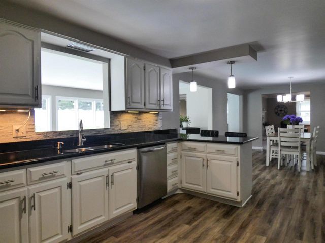 3256 BITTERS COURT, Green Bay, WI 54301