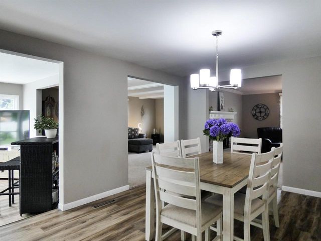 3256 BITTERS COURT, Green Bay, WI 54301