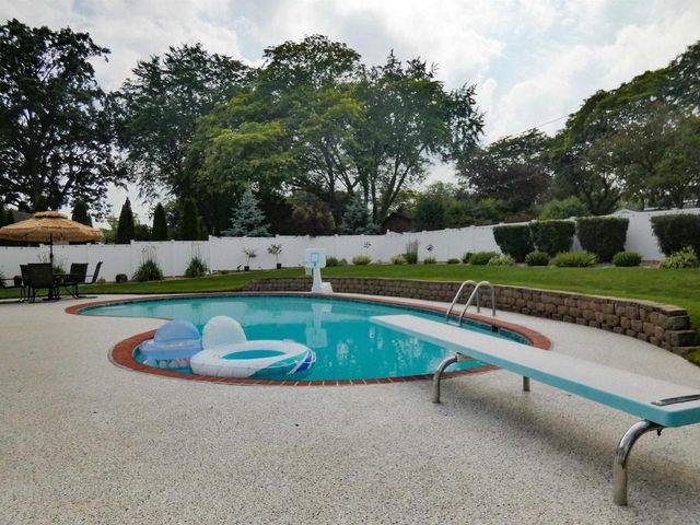 3256 BITTERS COURT, Green Bay, WI 54301
