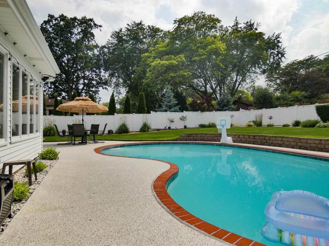 3256 BITTERS COURT, Green Bay, WI 54301