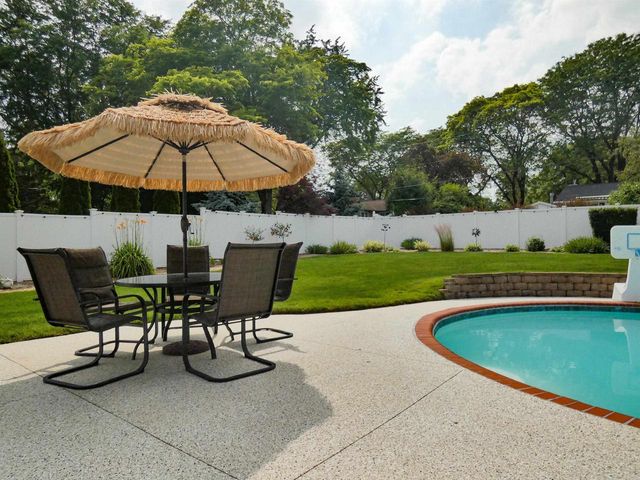 3256 BITTERS COURT, Green Bay, WI 54301