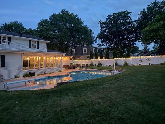 3256 BITTERS COURT, Green Bay, WI 54301