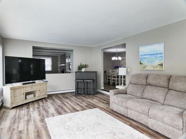 3256 BITTERS COURT, Green Bay, WI 54301