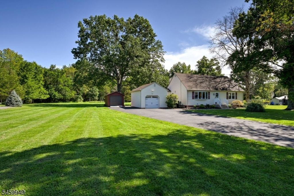 307 S Branch Rd, Hillsborough Twp., NJ 08844 — photo 2