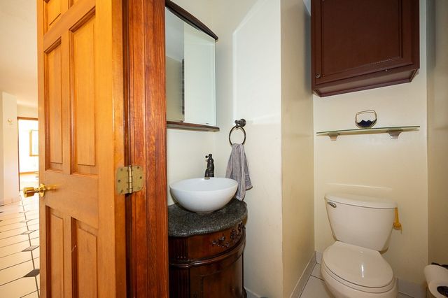6 Marlboro Dr, Leicester, MA 01524