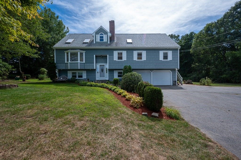 6 Marlboro Dr, Leicester, MA 01524