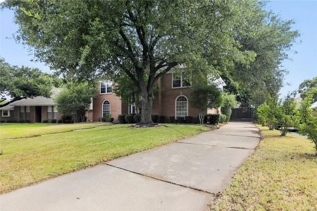 3909 Tuscany Court, Arlington, TX 76016