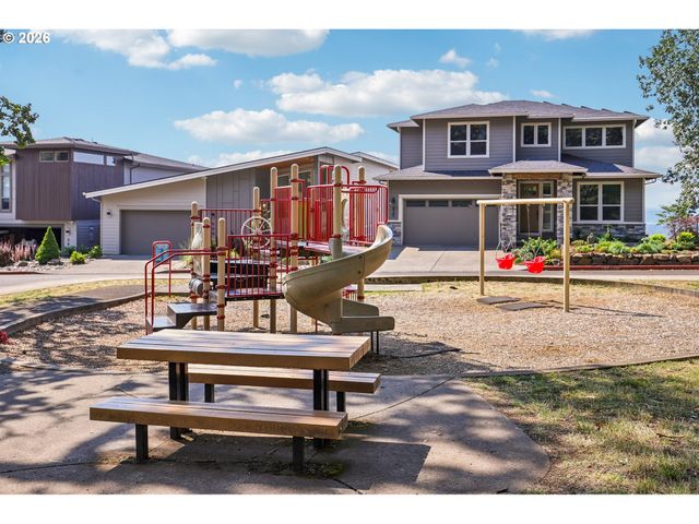 2551 W 1ST St, Washougal, WA 98671