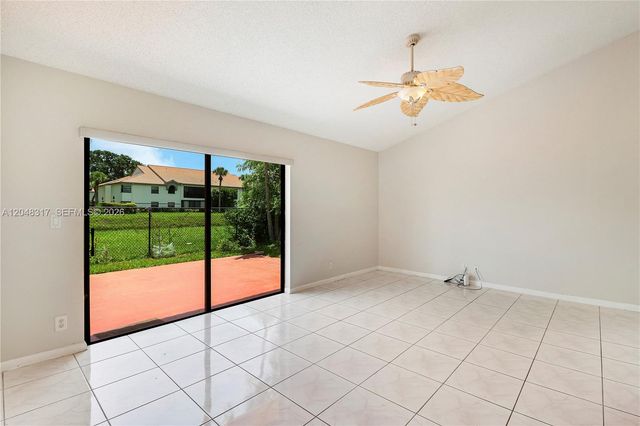 9496 Sun Pointe Dr, Boynton Beach, FL 33437