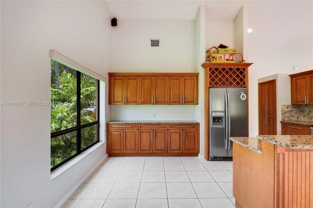 9496 Sun Pointe Dr, Boynton Beach, FL 33437