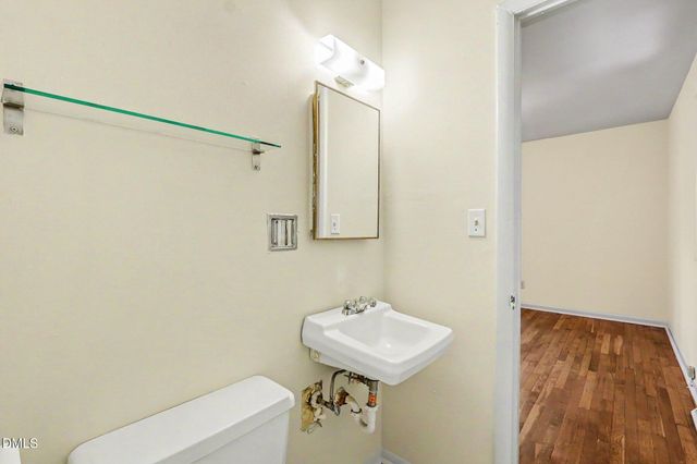 212 Valley Park Drive, Chapel Hill, NC 27514