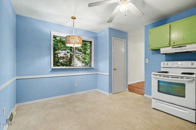 212 Valley Park Drive, Chapel Hill, NC 27514