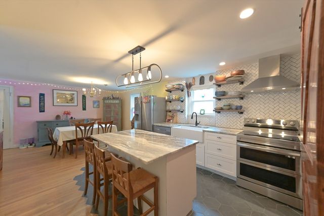 54R Nahant St, Lynn, MA 01902