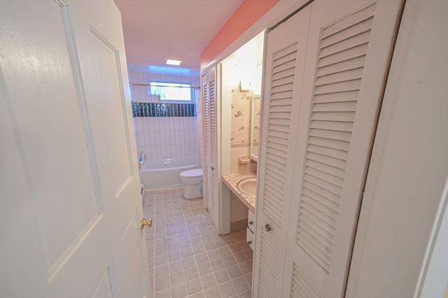 54R Nahant St, Lynn, MA 01902