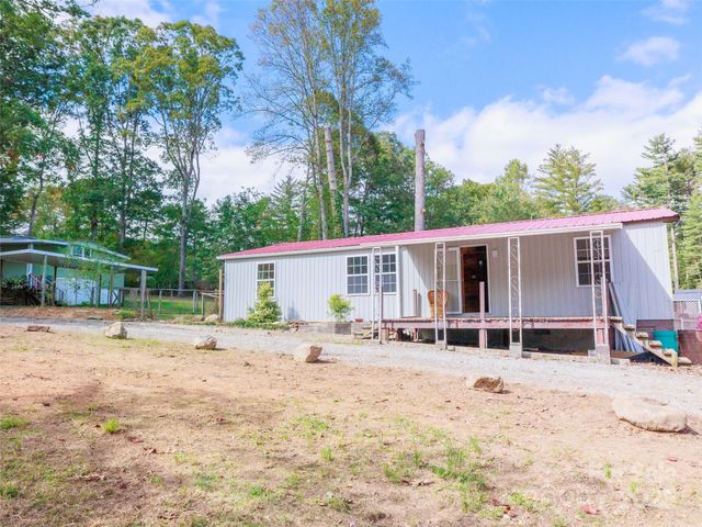 88 Puma Drive, Hendersonville, NC 28791