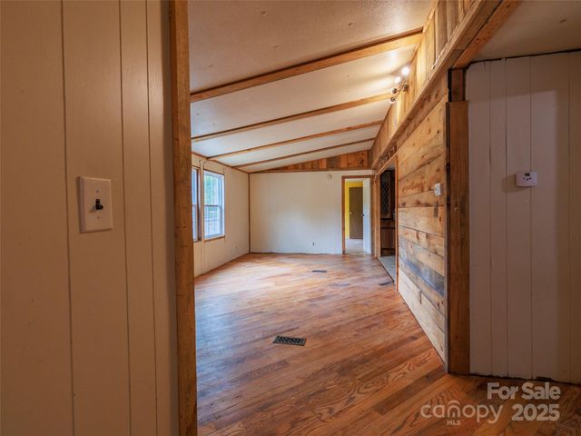 88 Puma Drive, Hendersonville, NC 28791