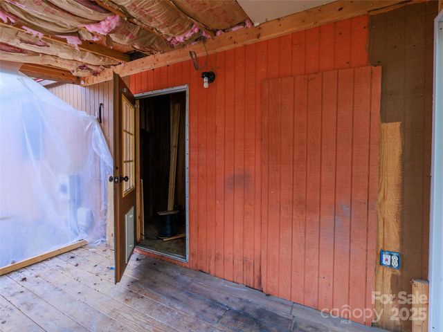 88 Puma Drive, Hendersonville, NC 28791