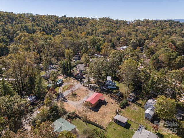 88 Puma Drive, Hendersonville, NC 28791