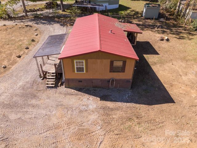 88 Puma Drive, Hendersonville, NC 28791