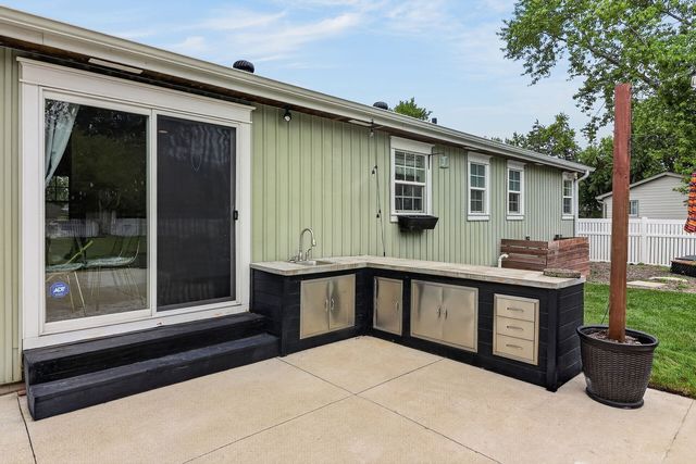 2012 Morcambe Bay Drive, New Lenox, IL 60451