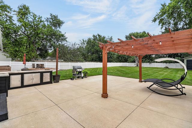 2012 Morcambe Bay Drive, New Lenox, IL 60451