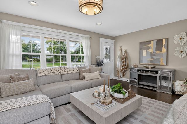 2012 Morcambe Bay Drive, New Lenox, IL 60451