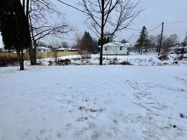 214 E 6th Street Street, Pinconning, MI 48650