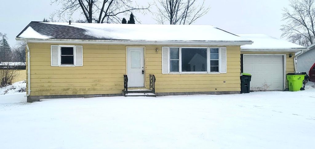 214 E 6th Street Street, Pinconning, MI 48650