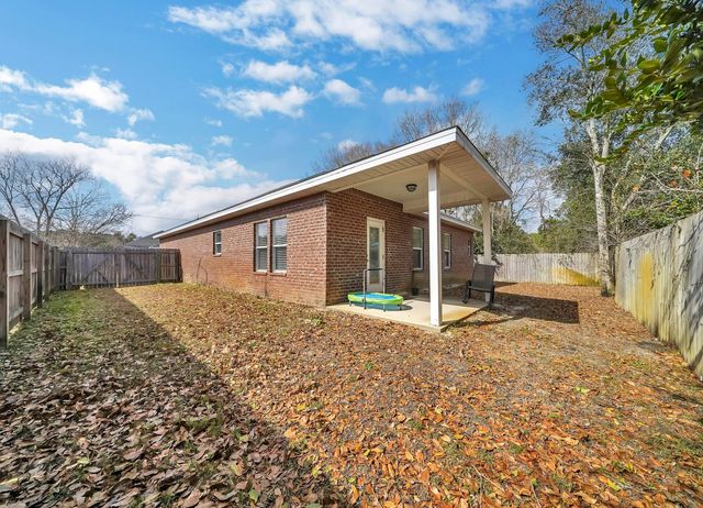 493 Aleta Avenue, Mary Esther, FL 32569