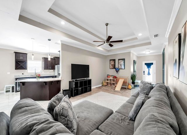 493 Aleta Avenue, Mary Esther, FL 32569