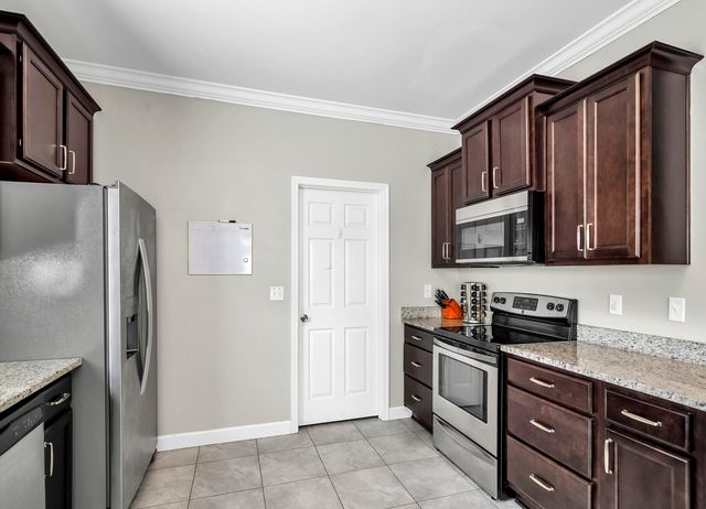 493 Aleta Avenue, Mary Esther, FL 32569