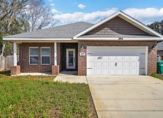 493 Aleta Avenue, Mary Esther, FL 32569