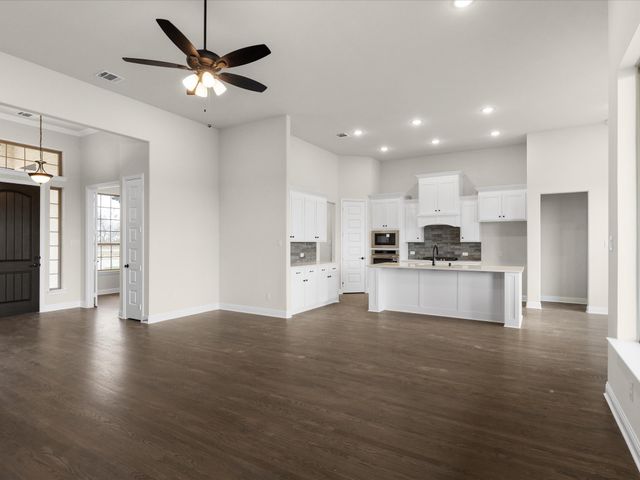 108 Lila Lake Drive, Waxahachie, TX 75165