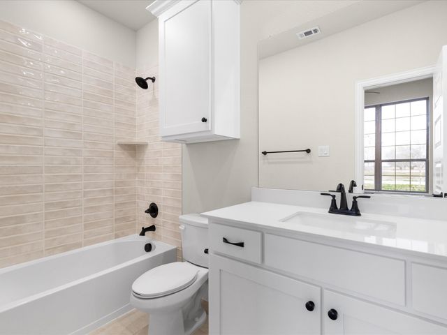 108 Lila Lake Drive, Waxahachie, TX 75165