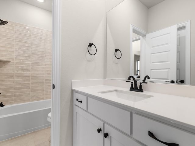 108 Lila Lake Drive, Waxahachie, TX 75165