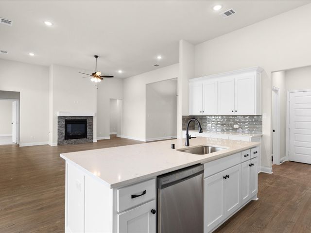 108 Lila Lake Drive, Waxahachie, TX 75165