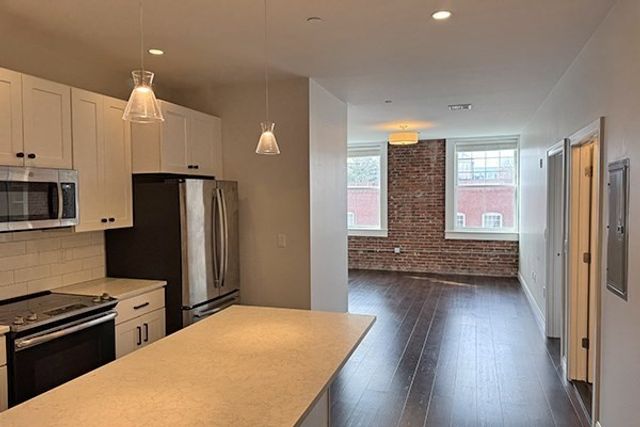 120 Washington St 305, Salem, MA 01970