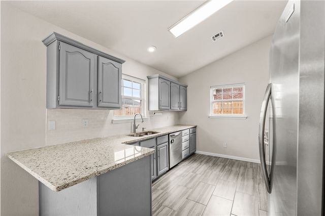 2407 S Washington Street, Siloam Springs, AR 72761