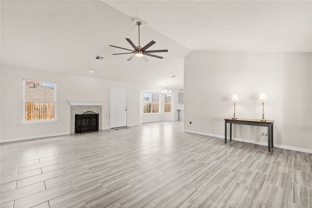 2407 S Washington Street, Siloam Springs, AR 72761